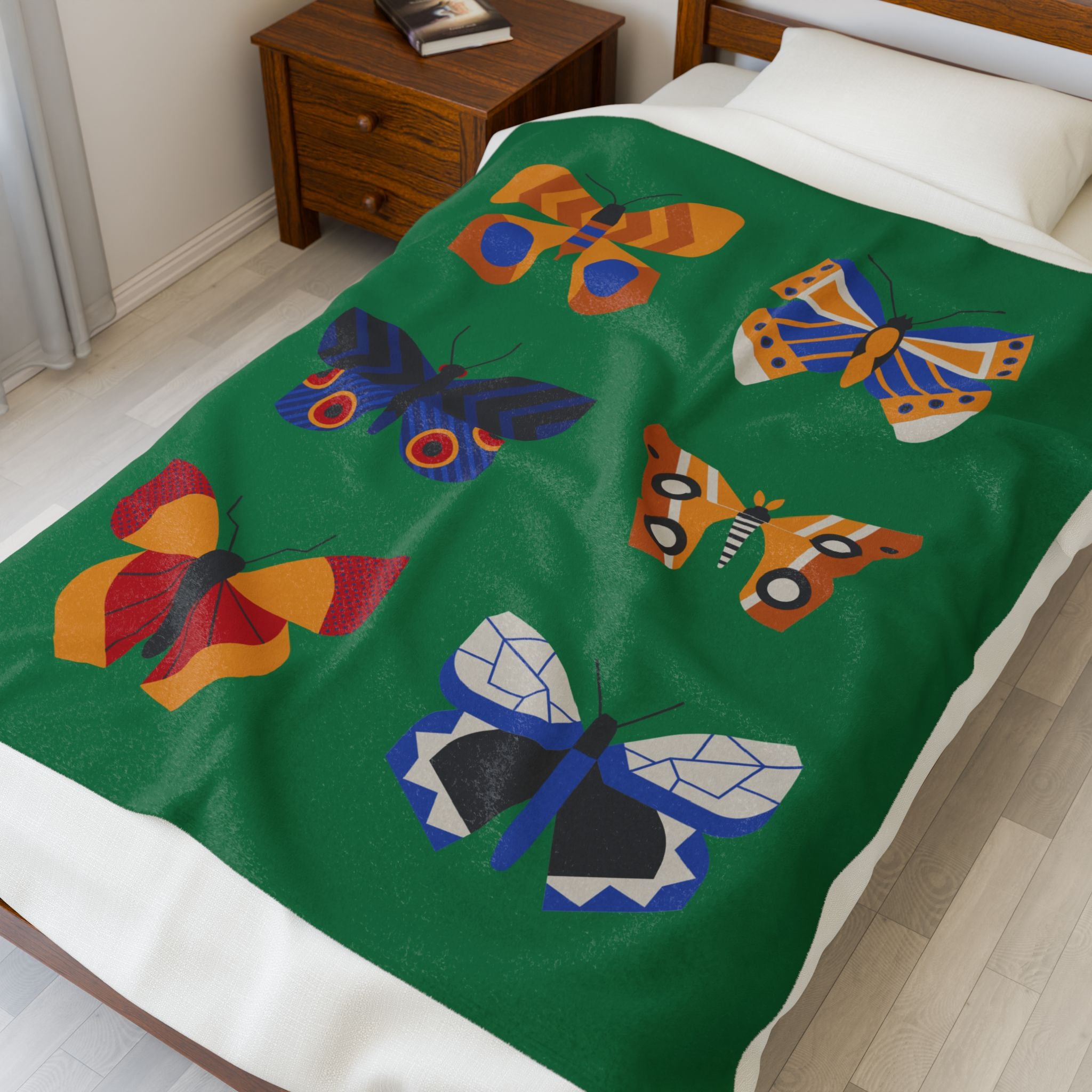 Colorful Butterfly Velveteen Plush Blanket - Cozy Decorative Throw